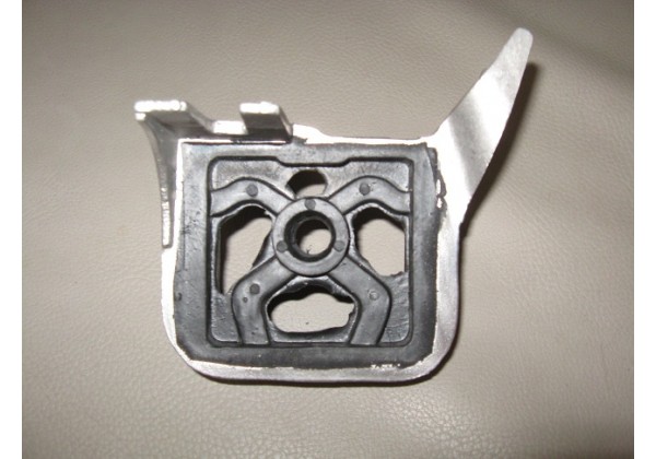 Подушка кріплення глушника задня Renault Clio, Clio II, Symbol, Megane, 7700435270